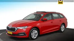Rood Occasion 2021 Skoda Octavia Business Line Stationwagen | € 12.999 (Eerlijke prijs)