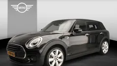 Zwart Gebruikt 2021 Mini One Clubman Stationwagen | € 21.900 (Eerlijke prijs)