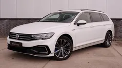 Wit Gebruikt 2020 VW Passat Business Stationwagen | € 23.750 (Eerlijke prijs)