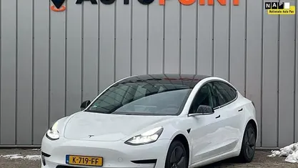 Occasion 2020 Tesla Model 3 Standard Range Sedan | € 16.598 (Eerlijke prijs)