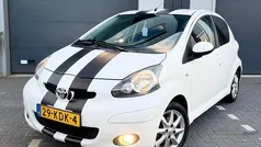 Wit Gebruikt 2009 Toyota Aygo Comfort Hatchback | € 2.899 (Eerlijke prijs)