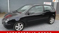 Zwart Gebruikt 2003 VW Polo Hatchback | € 1.450 (Eerlijke prijs)
