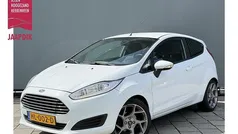 Wit Gebruikt 2015 Ford Fiesta Style Hatchback | € 5.444 (Eerlijke prijs)