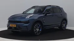 Blauw, metallic lak Gebruikt 2024 Lynk & Co 01 SUV | € 28.200 (Eerlijke prijs)