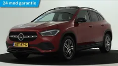 Rood Gebruikt 2022 Mercedes GLA250 Night SUV | € 39.945 (Eerlijke prijs)