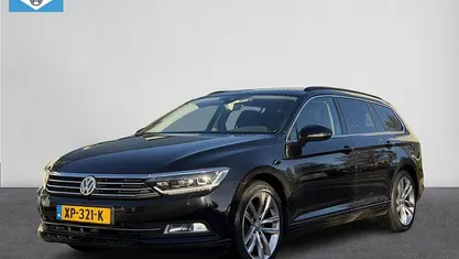 Zwart Occasion 2015 VW Passat Edition Stationwagen | € 12.877 (Eerlijke prijs)