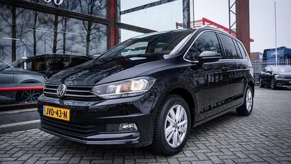 Occasion 2021 VW Touran Highline MPV | € 27.950 (Goede deal)