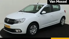 Wit Gebruikt 2020 Dacia Sandero Comfort Hatchback | € 12.435 (Eerlijke prijs)