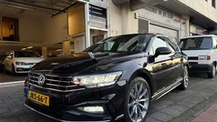 Gebruikt 2020 VW Passat R-line Sedan | € 22.950 (Goede deal)