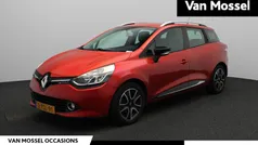 Rood Gebruikt 2014 Renault Clio GrandTour Expression Stationwagen | € 7.900 (Eerlijke prijs)