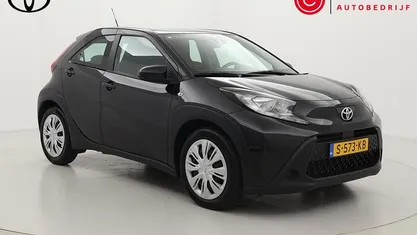 Occasion 2023 Toyota Aygo X Play SUV | € 15.750 (Eerlijke prijs)
