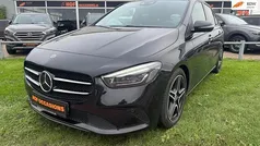 Zwart, metallic lak Gebruikt 2020 Mercedes B200 Premium Plus MPV | € 27.750 (Eerlijke prijs)