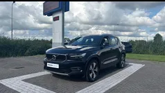 Zwart, metallic lak Gebruikt 2020 Volvo XC40 Business Edition SUV | € 25.940 (Goede deal)