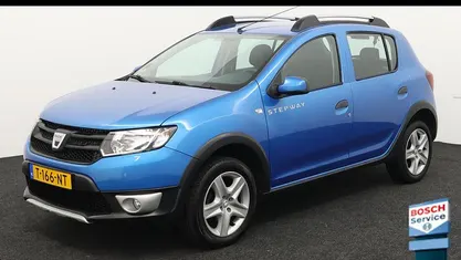Blauw Gebruikt 2016 Dacia Sandero Lauréate Hatchback | € 7.250 (Eerlijke prijs)