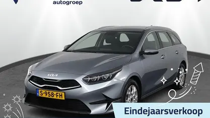 Grijs Gebruikt 2023 Kia Ceed Hatchback | € 20.450 (Goede deal)