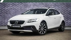 Wit Gebruikt 2018 Volvo V40 CC Dynamic Stationwagen | € 21.694 (Eerlijke prijs)