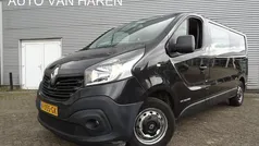 Zwart Gebruikt 2017 Renault Trafic Van | € 10.950 (Eerlijke prijs)