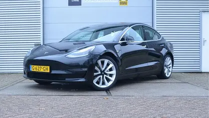 Zwart Occasion 2019 Tesla Model 3 Long Range AWD Sedan | € 23.999 (Eerlijke prijs)