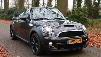 Grijs (metallic) Gebruikt 2012 Mini Cooper S Cabriolet Chili Cabriolet | € 10.950 (Eerlijke prijs)