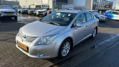 Grijs, metallic lak Gebruikt 2011 Toyota Avensis Business Edition Sedan | € 10.950 (Eerlijke prijs)