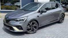 Grijs Gebruikt 2023 Renault Clio V Engineered Hatchback | € 23.745 (Eerlijke prijs)