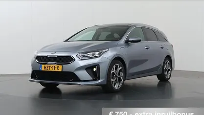 Occasion Kia Ceed 2025 Grijs Hatchback