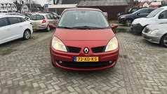Rood Gebruikt 2007 Renault Scénic II Business MPV | € 2.950 (Eerlijke prijs)
