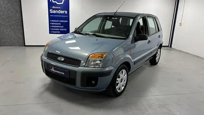 Grijs Occasion 2008 Ford Fusion Cool & Sound Edition MPV | € 2.750 (Eerlijke prijs)