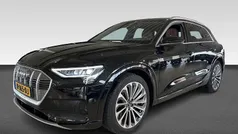 Zwart Gebruikt 2021 Audi e-tron Advanced SUV | € 30.490 (Eerlijke prijs)