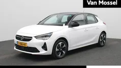 Wit Gebruikt 2023 Opel Corsa-e Hatchback | € 18.440 (Eerlijke prijs)