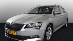 Grijs Gebruikt 2016 Skoda Superb Stationwagen | € 15.945 (Eerlijke prijs)