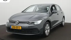 Grijs Gebruikt 2022 VW Golf VIII Business Hatchback | € 28.795 (Eerlijke prijs)