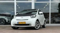 Wit Gebruikt 2011 Toyota iQ Hatchback | € 4.244 (Eerlijke prijs)