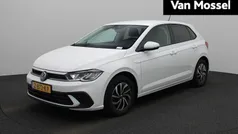 Wit Gebruikt 2024 VW Polo Business Hatchback | € 24.900 (Eerlijke prijs)