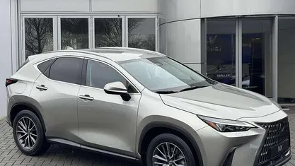 Occasion Lexus NX450h+ Luxury Line 185 PK (136 kW) 2025 Grijs SUV
