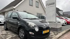 Zwart Gebruikt 2013 Renault Twingo Dynamique Hatchback | € 3.250 (Eerlijke prijs)