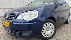 Blauw Gebruikt 2005 VW Polo Hatchback | € 2.995 (Eerlijke prijs)