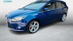 Blauw Gebruikt 2013 Ford Focus Titanium Stationwagen | € 6.950 (Eerlijke prijs)