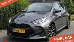 Grijs Gebruikt 2023 Toyota Yaris Hybrid Hatchback | € 22.450 (Eerlijke prijs)