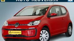 Rood Gebruikt 2017 VW up! take up! Hatchback | € 8.900 (Eerlijke prijs)
