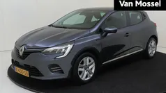 Gebruikt 2021 Renault Clio V Zen Hatchback | € 15.935 (Eerlijke prijs)
