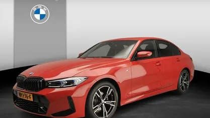 Occasion BMW 320 M Sport 184 PK (135 kW) 2024 Rood, metallic lak Sedan