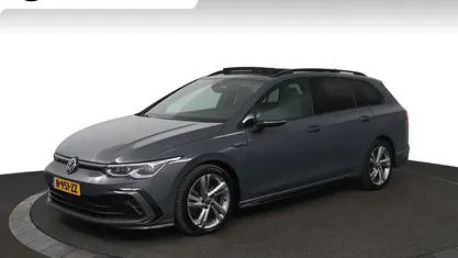 Grijs Occasion 2022 VW Golf VIII Business Stationwagen | € 26.450 (Eerlijke prijs)