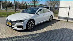 Wit Gebruikt 2017 VW Arteon Business+ Hatchback | € 38.499 (Eerlijke prijs)