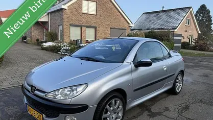 Occasion Peugeot 206 CC 136 PK (100 kW) 2002 Cabriolet