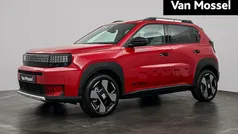 Rood Nieuw 2025 Fiat Grande Panda La Prima Hatchback | € 29.390 (Eerlijke prijs)