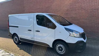 Occasion 2015 Renault Trafic Komfort MPV | € 5.950 (Eerlijke prijs)