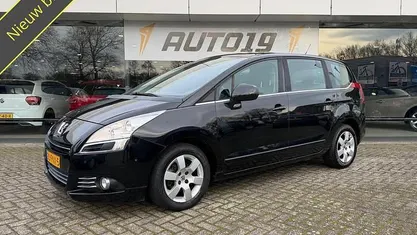 Occasion Peugeot 5008 120 PK (88 kW) 2011 Zwart MPV