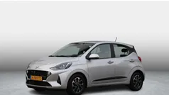 Grijs Gebruikt 2020 Hyundai i10 Premium Hatchback | € 13.750 (Eerlijke prijs)