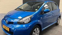 Blauw Gebruikt 2009 Toyota Aygo Hatchback | € 3.249 (Eerlijke prijs)